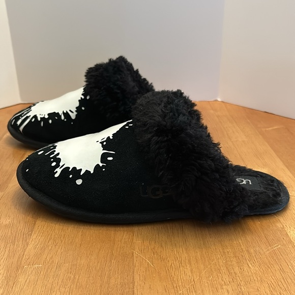 UGG Scuffette II valentine black white heart 10 - Picture 5 of 8